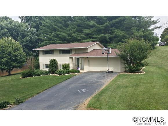 147 Camelot Drive - Photo 2