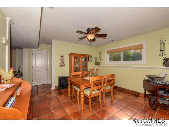 147 Camelot Drive - Photo 11