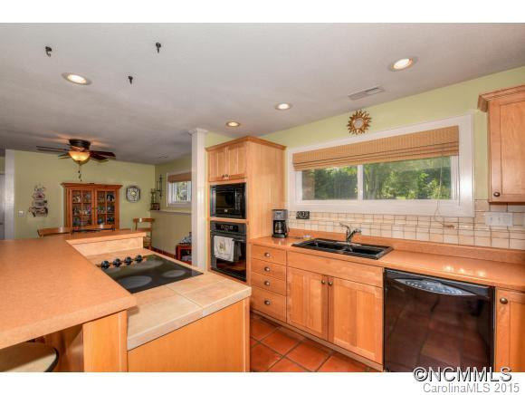 147 Camelot Drive - Photo 12