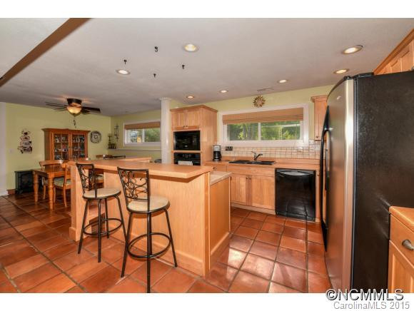147 Camelot Drive - Photo 13