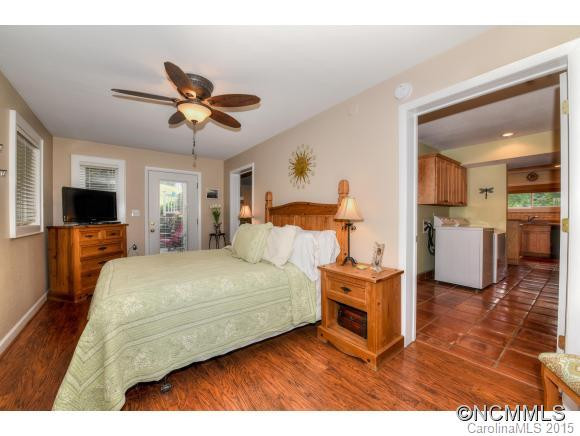 147 Camelot Drive - Photo 17