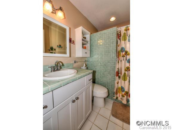 147 Camelot Drive - Photo 20