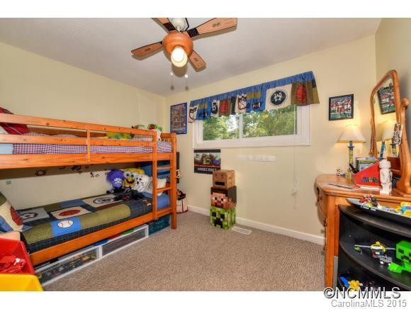 147 Camelot Drive - Photo 23
