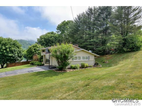 147 Camelot Drive - Photo 4