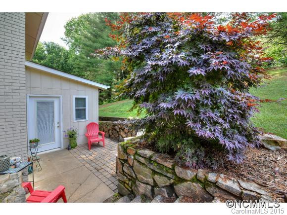 147 Camelot Drive - Photo 7