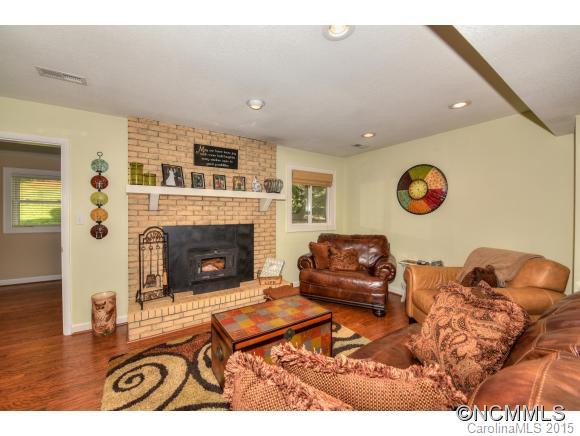 147 Camelot Drive - Photo 8