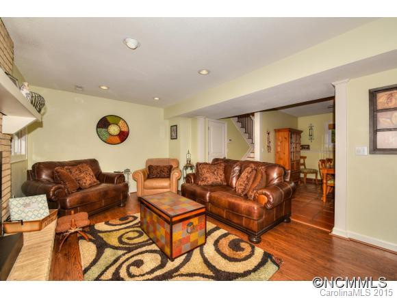 147 Camelot Drive - Photo 9
