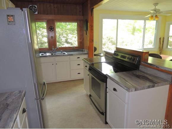 130 Holly Street - Photo 13