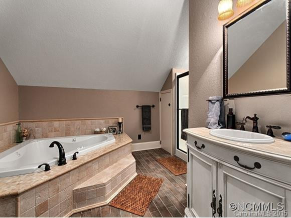 664 WICKHAMS FANCY DRIVE - Photo 18