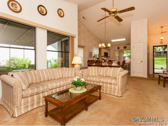 111 Cimarron Drive - Photo 4