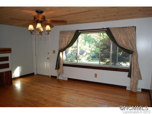 81 Julia Street - Photo 2
