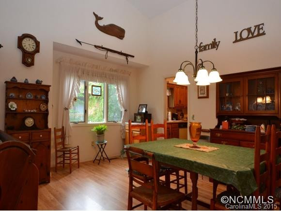 501 WHITE OAK DRIVE - Photo 4