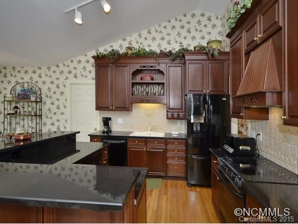 471 Cardinal Lane - Photo 8