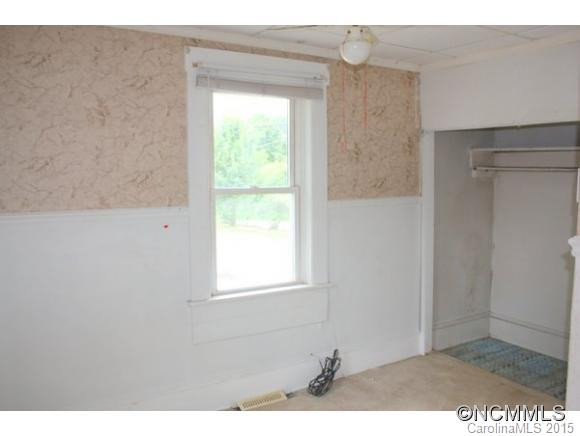 384 Emma Road - Photo 18