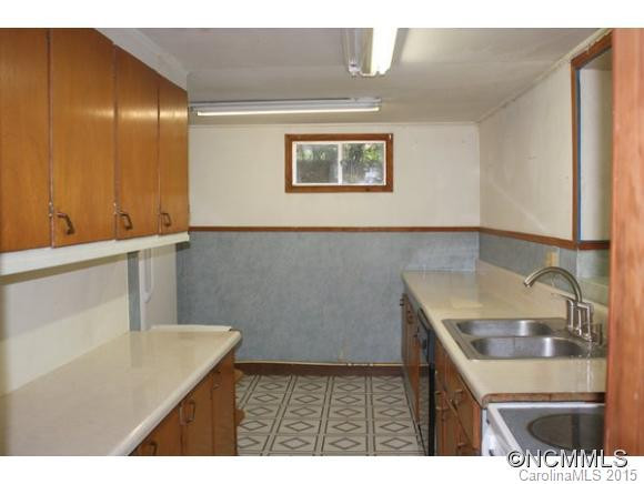 384 Emma Road - Photo 6