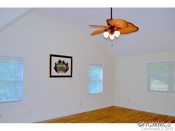 17 Greenview Drive - Photo 15