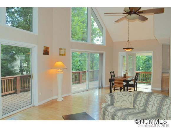 17 Greenview Drive - Photo 4
