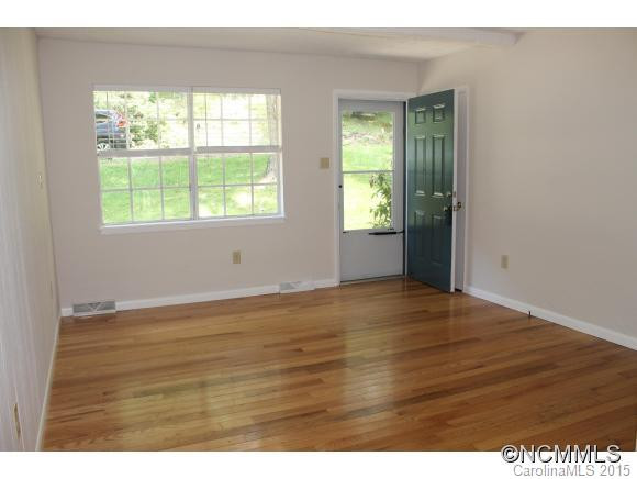 16 Evelake Drive - Photo 4