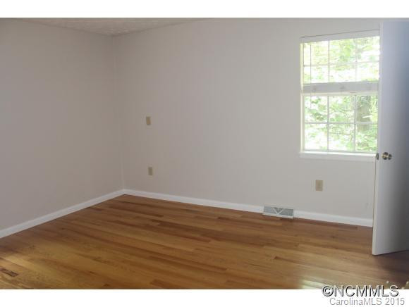 16 Evelake Drive - Photo 6