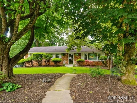 31 Deanwood Circle