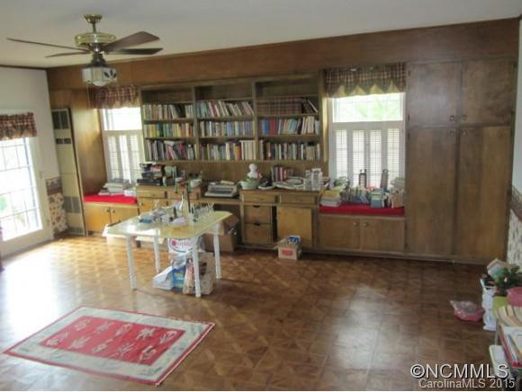 159 Elizabeth Avenue - Photo 2