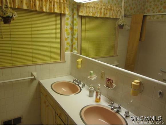 159 Elizabeth Avenue - Photo 9