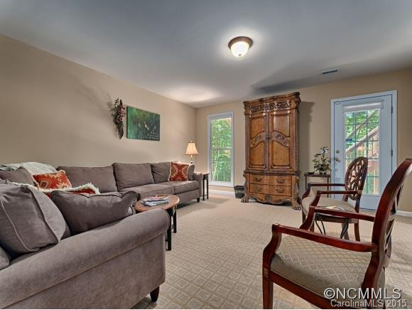 1050 COLUMBINE - Photo 19