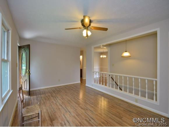 11 HICKORY DRIVE - Photo 2
