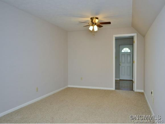 11 HICKORY DRIVE - Photo 13
