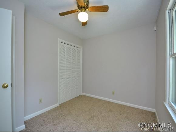 11 HICKORY DRIVE - Photo 14