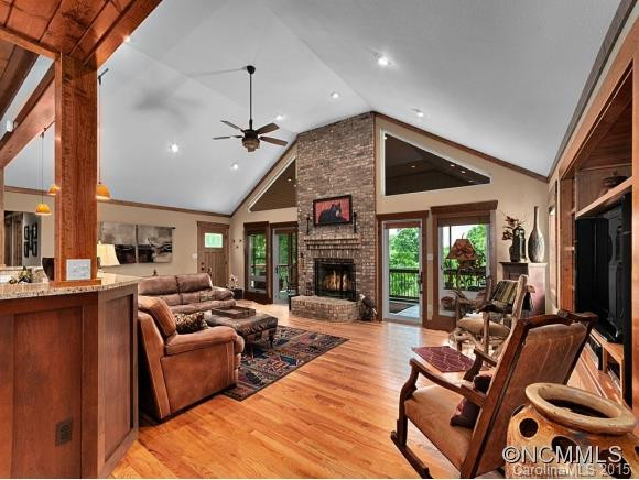 340 FLAT TOP MOUNTAIN ROAD - Photo 2