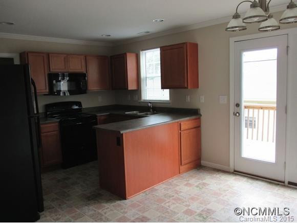 208 ALPINE RIDGE DRIVE - Photo 3