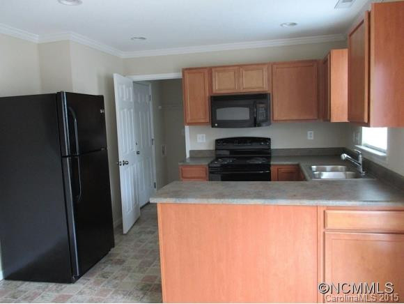 208 ALPINE RIDGE DRIVE - Photo 4