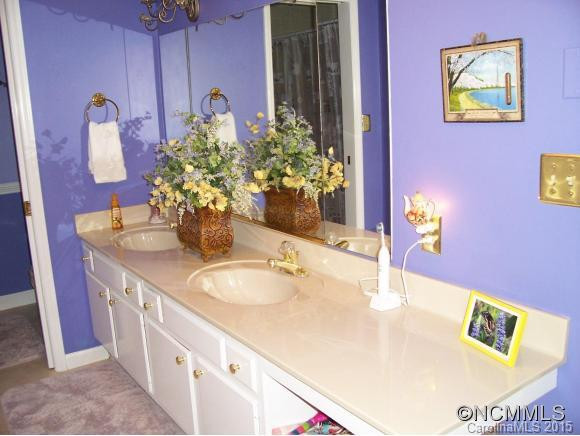 387 Evergreen Street - Photo 12