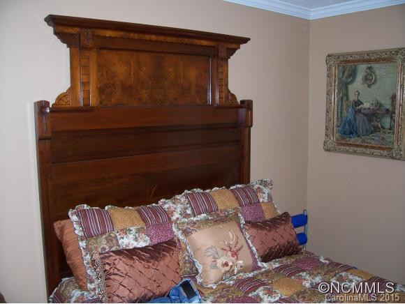 387 Evergreen Street - Photo 14