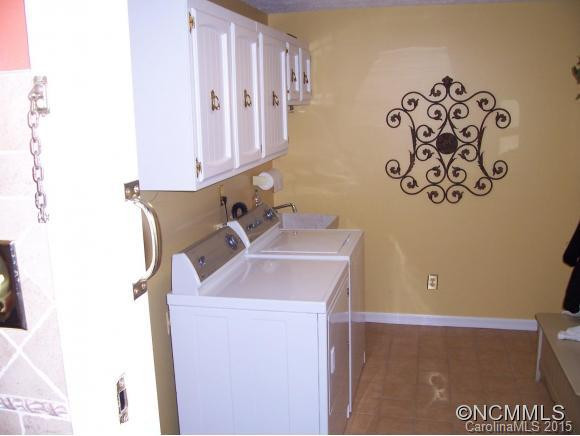 387 Evergreen Street - Photo 17