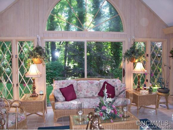 387 Evergreen Street - Photo 3