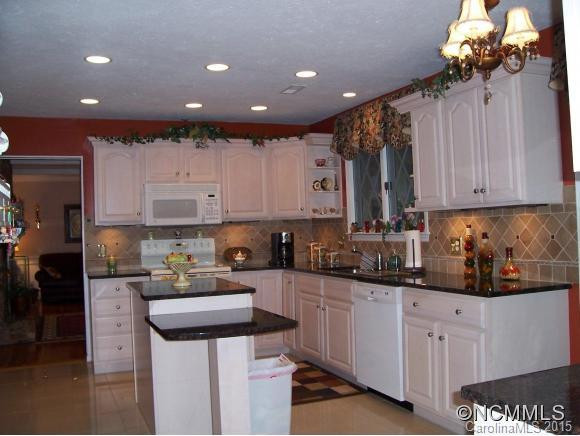 387 Evergreen Street - Photo 6