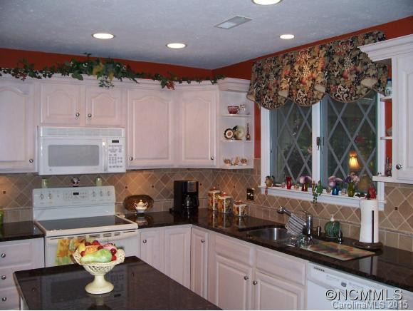387 Evergreen Street - Photo 7