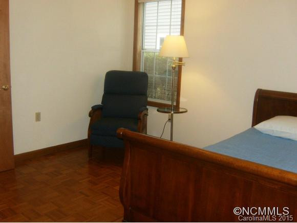 368 Laurel Park Place - Photo 11