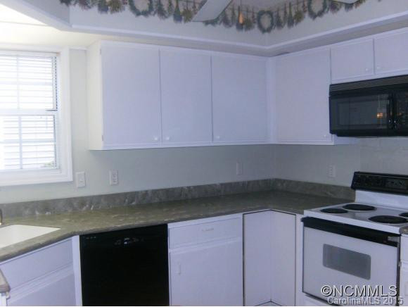 368 Laurel Park Place - Photo 3