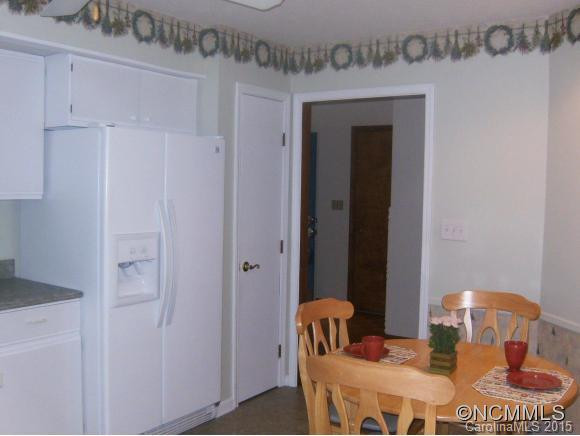 368 Laurel Park Place - Photo 4