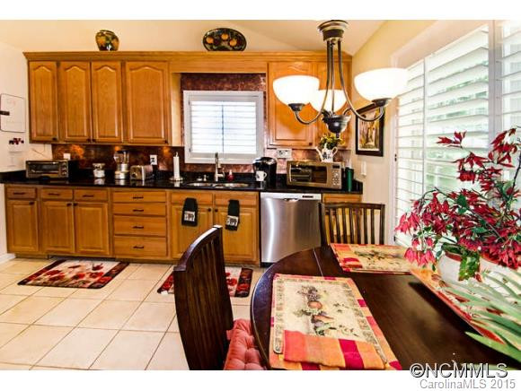 27 Stonebridge Drive - Photo 5