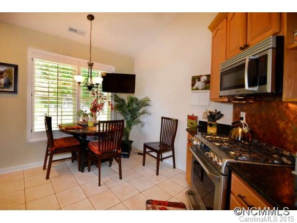 27 Stonebridge Drive - Photo 6