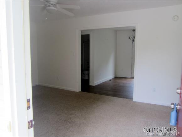 119 Newberry Dr - Photo 2