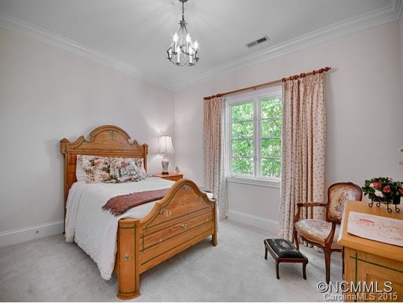 1061 Columbine Road - Photo 17
