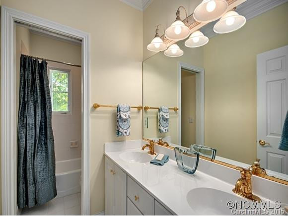 1061 Columbine Road - Photo 18