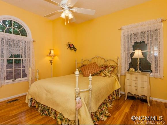 10 Caroline Dr - Photo 11