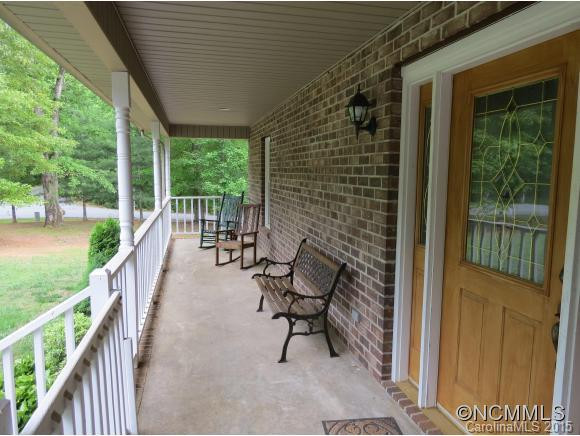 121 Bayberry Drive - Photo 3