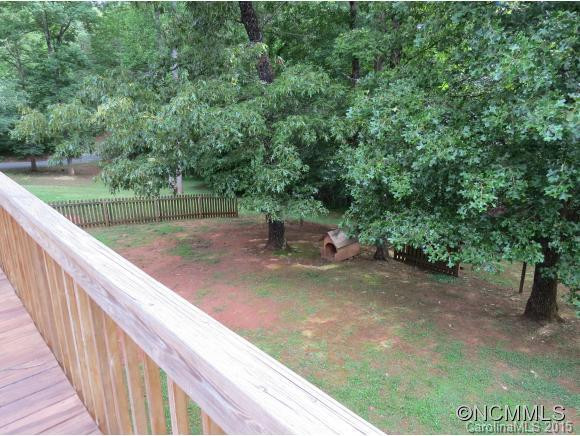 121 Bayberry Drive - Photo 4